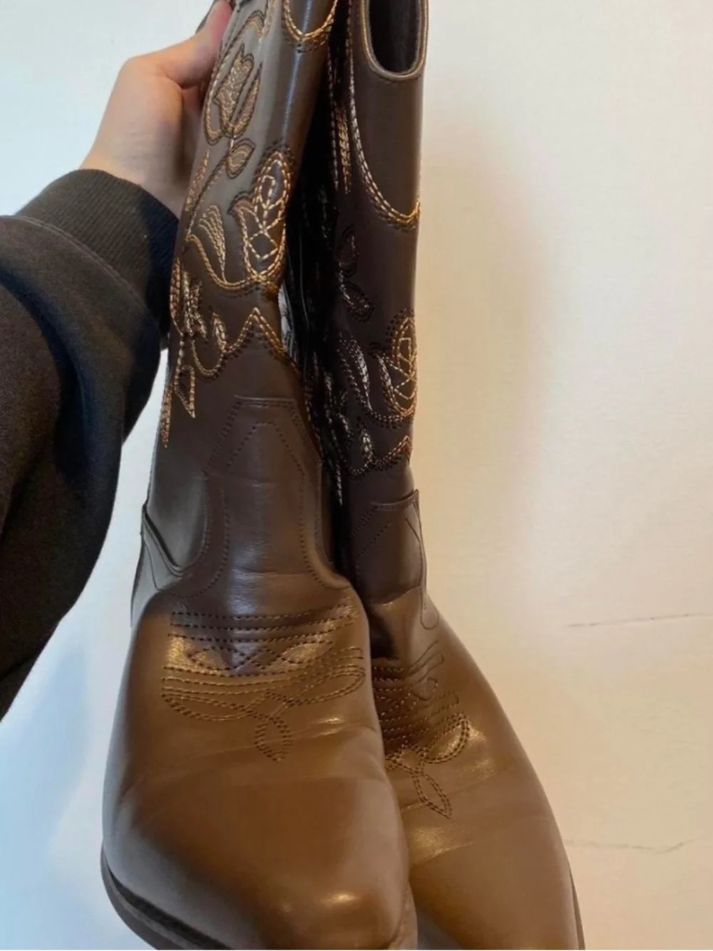 Classic Brown Women's Western Boots - Embroidered Mid-Calf - Picture 3 of 3